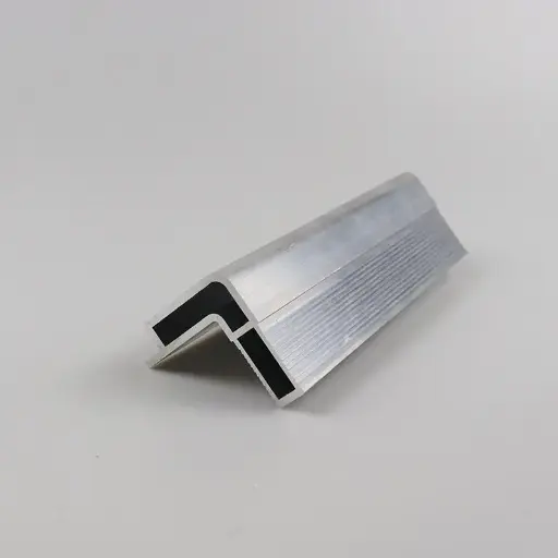 Factory Customizes L-Shape Aluminum Extrusions in Various Sizes, Widths, Colors, and Surface Finishes